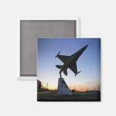Aimant Modèle d'échelle d'un Faucon F-16 C (Recto/Verso)