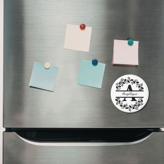 Aimant Modern Black Floral Wreath Split Monogram "A"