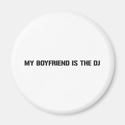 Aimant Mon Petit Ami Est Le DJ (Devant)