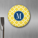 Aimant Monogramme sur mesure du Motif de Quatrefoil Jaune<br><div class="desc">Un design populaire avec des couleurs vives et un espace pour ajouter vos monogrammes ou votre nom. Couleurs et motifs tendance pour votre téléphone. Si vous devez ajuster les initiales,  cliquez sur le bouton personnaliser et apporter des modifications.</div>