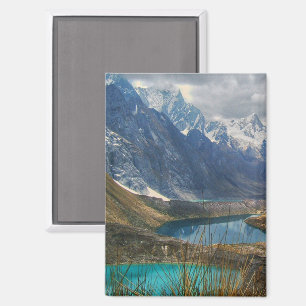 Aimant Montagnes alpines pittoresques photo