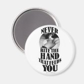 Aimant Ne mords jamais cette main (Recto/Verso)