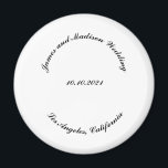 Aimant Nom de la Personnaliser, date noir lettres incurvé<br><div class="desc">Personnaliser Nom,  date noir lettres courbes mariage aimant,  favoriser,  favorise le texte personnalisé,  le personnaliser avec votre propre texte,  informations</div>