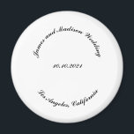 Aimant Nom de la Personnaliser, date noir lettres incurvé<br><div class="desc">Personnaliser Nom,  date noir lettres courbes mariage aimant,  favoriser,  favorise le texte personnalisé,  le personnaliser avec votre propre texte,  informations</div>