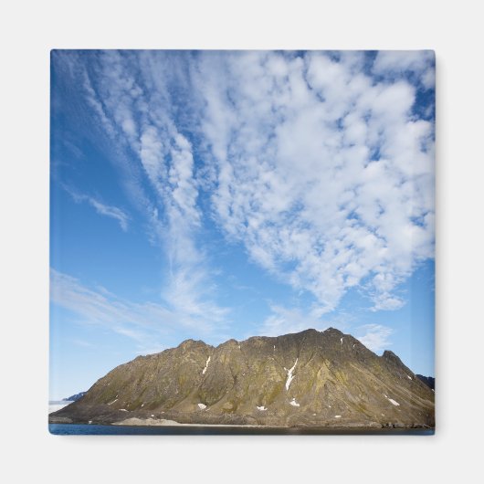 Aimant Norvège, Svalbard, Nuages au-dessus de falaises ab (Devant)