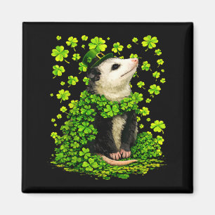 Aimant Opossum chanceux avec trèfles shamrocks st patrick