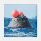 Aimant Orion Capsule Spacecraft Ocean Recovery (Devant)