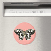 Aimant Papillon noir et blanc, arrière - plan corail rose (In Situ (Lave-vaisselle))