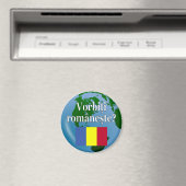 Aimant Parles-tu roumain ? en roumain. Drapeau et globe (In Situ (Lave-vaisselle))