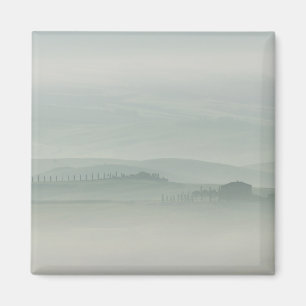 Aimant Pastel matin dans la brouillard toscane