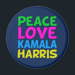 Aimant Peace Love Kamala Harris<br><div class="desc">Mignon Peace Love Kamala Harris aimant pour un démocrate progressiste qui aime les desseins politiques amusants et colorés. Vote pour Kamala à la présidence à l'élection de 2024. Un design libéral amusant dans des couleurs vives.</div>
