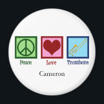 Aimant Peace Love Trombone Player Cute Custom<br><div class="desc">Custom Peace Love Trombone aimant pour un membre du groupe qui aime jouer d'un instrument en laiton. Un joli signe de paix,  un coeur et un trombone sur un cadeau personnalisé.</div>