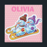 Aimant 
Personnages de Christmas Snowman sur Key Ring per<br><div class="desc">Personnages de Christmas Snowman sur Key Ring personnalisé. Personnages de Christmas Snowman sur Key Ring personnalisé. Vous changez de nom - c’est tellement facile ! Une variété de personnages de snowman traînent, skient et patinent. Faites attention à l'assortiment avec les personnages musiciens de la neige qui tambourinent et qui jouent...</div>