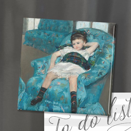 Aimant Petite fille dans un fauteuil bleu | Mary Cassatt