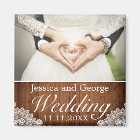 Photo de Rustic Wood & White Lace Wedding