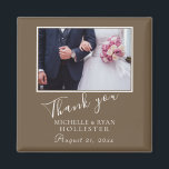 Aimant Photo Elegant Merci Mariage<br><div class="desc">Un aimant mariage de faveur avec photo mariage personnalisable,  noms et date mariage. Un aimant de remerciement élégant et élégant - parfait comme un cadeau pour vos invités.</div>