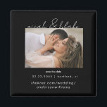 Aimant Photo simple et élégante Mariage noir Enregistrer<br><div class="desc">Photo contemporaine Noir et Blanc Texte Mariage Enregistrer l'aimant de la date.</div>