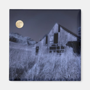 Aimant Pleine lune au-dessus Vieille grange patinée