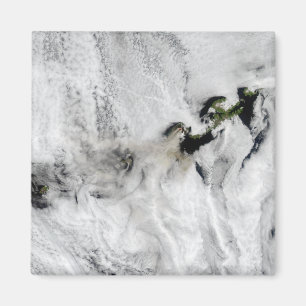 Aimant Plume de volcan d'Okmok, îles Aléutes 2