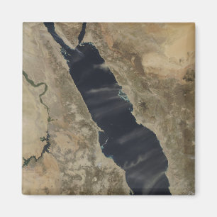 Aimant Plumes de la poussière au-dessus de la Mer Rouge