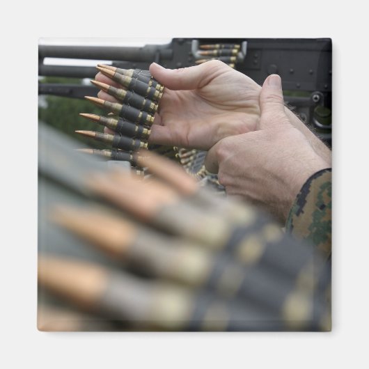 Aimant Plus de 3 000 obus ont été tirés du M-240G (Devant)