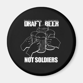 AIMANT PROJET DE BIÈRE. PAS LES SOLDATS.