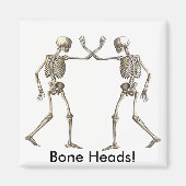 Aimant Réfrigérateur de têtes d'os (Devant)