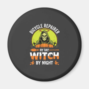 Aimant Réparateur de vélos d'Halloween le jour, sorcière