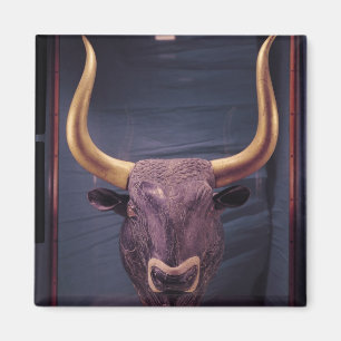 Aimant Rhyton sous forme de tête d'un taureau,