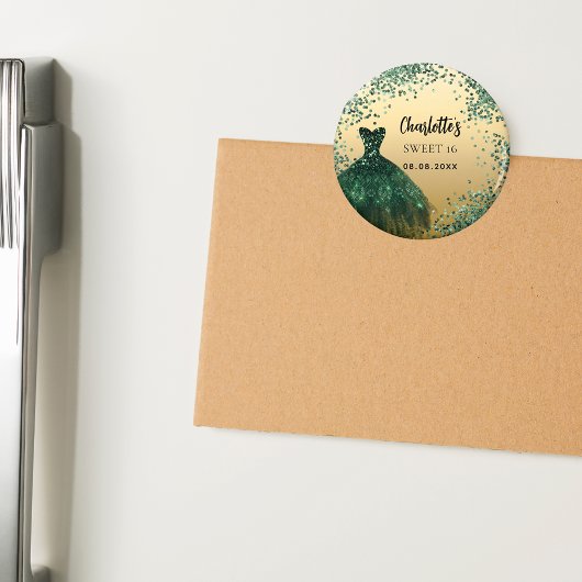 Aimant Robe dorée verte Sweet 16