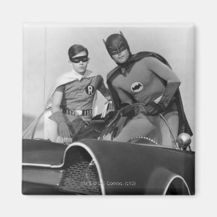 Aimant Robin et Batman debout dans Batmobile