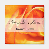 Aimant Rose à flammes rouge et orange (Devant)