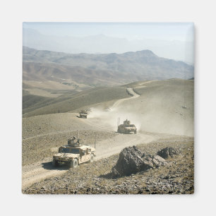 Aimant Routes rocailleuses transversales de montagne de