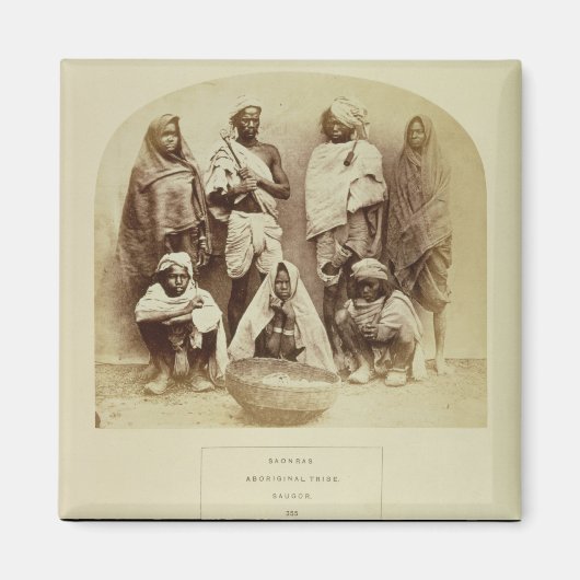 Aimant Saonras, une tribu autochtone de Saugor, Centre (Devant)