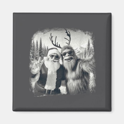 Aimant Sasquatch 67 Christmas Tree Funny Santa Bigfoot  (Devant)