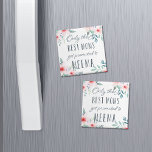 Aimant Seules les meilleures mamans sont promues à Meema<br><div class="desc">Seules les meilleures mamans sont promues à Meema ! Notre joli aimant floral présente la citation dans la typographie manuscrite entourée de fleurs d'aquarelle rose rousse. Un cadeau sucré pour les nouvelles grand-mères,  la fête des mères ou les grands-mères.</div>