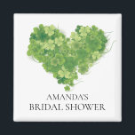 Aimant Shamrock Coeur Fête des mariées Favoriser l'aimant<br><div class="desc">Chanceux en amour irlandais shamrock coeur nuptiale douche de faveur marché.. Objets correspondants disponibles dans notre boutique.</div>