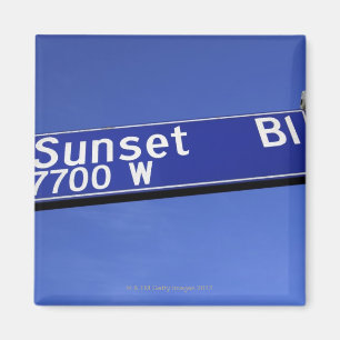 Aimant Signe de boulevard de coucher du soleil contre un