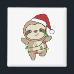 Aimant Sloth Christmas Winter Animaux Slots<br><div class="desc">Le paresseux à Noël avec des lumières de fées. Animaux amusants avec des cadeaux et de la neige pour les vacances. Un doux salut de Noël. Les fentes sont des animaux mignons et parfaits pour Noël.</div>