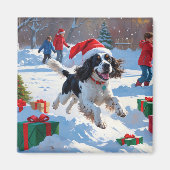 Aimant Springer Spaniel courant dans la neige avec un cha (Devant)