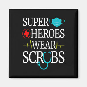 Aimant Super Héros Portent Des Scrubs Nurs Médicales