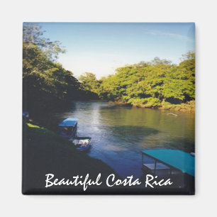 Aimant Sur la rivière au beau Costa Rica