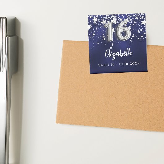 Aimant Sweet 16 étoiles bleu marine en argent