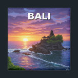 Aimant Tanah Lot Bali Indonésie Voyage<br><div class="desc">Tanah Lot est l'un des sites les plus emblématiques de Bali, célèbre pour son cadre époustouflant en bord de mer et son majestueux temple de la mer. Situé sur la côte sud-ouest de l'île, près de Canggu et Tabanan, Tanah Lot est un sanctuaire hindou perché sur un affleurement rocheux, entouré...</div>