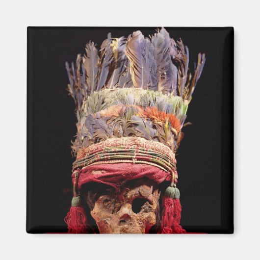 Aimant Tête à plumes sur un crâne, Pérou (Devant)