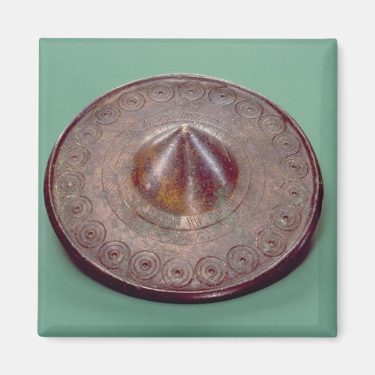 Aimant Tête d'épingle incisée, d'Irlande, c.700 av. J.-C. (Devant)