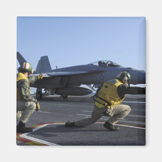 Aimant Tirs à bord du USS George HW Bush (Devant)