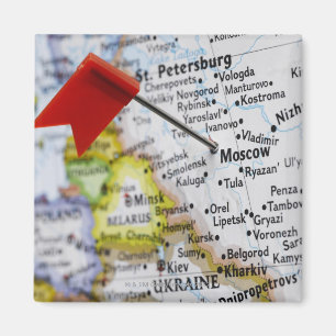 Aimant Tracez la goupille placée à Moscou, Russie sur l