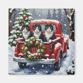 Aimant Tuxedo Cat Christmas Red Truck Holiday (Devant)