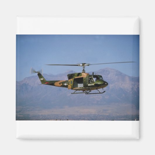 Aimant Twin Huey UH-1N (Devant)